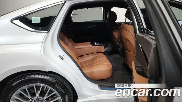 Genesis G80 (RG3) бензин 2.5 турбо AWD, 2024 12