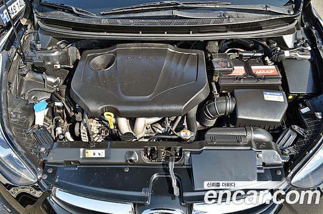 Hyundai Avante MD LPI M16 Smart, 2013 17