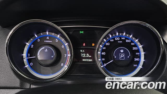 Hyundai YF Sonata LPI top, 2012 8