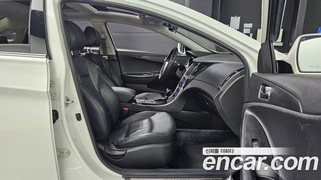 Hyundai YF Sonata LPI top, 2012 12