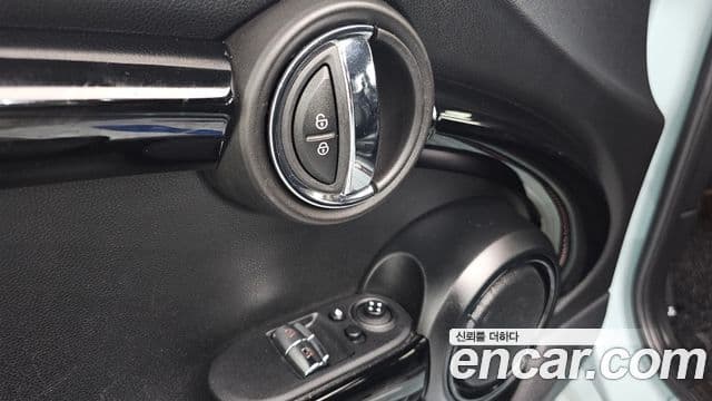 Mini Cooper S 3세대, 2019 17