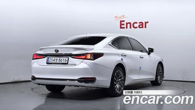 Lexus ES300h 7세대 Luxury Plus, 2025 2