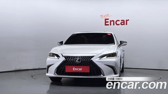 Lexus ES300h 7세대 Luxury Plus, 2025 3