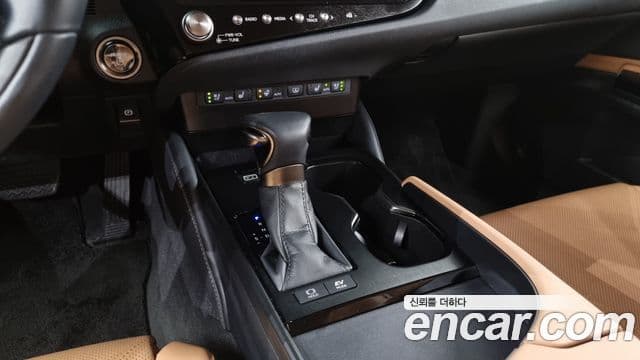 Lexus ES300h 7세대 Luxury Plus, 2025 9