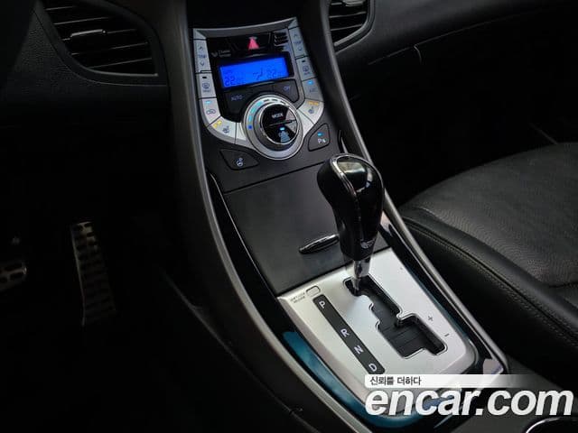 Hyundai Avante MD M16 GDI top, 2012 9