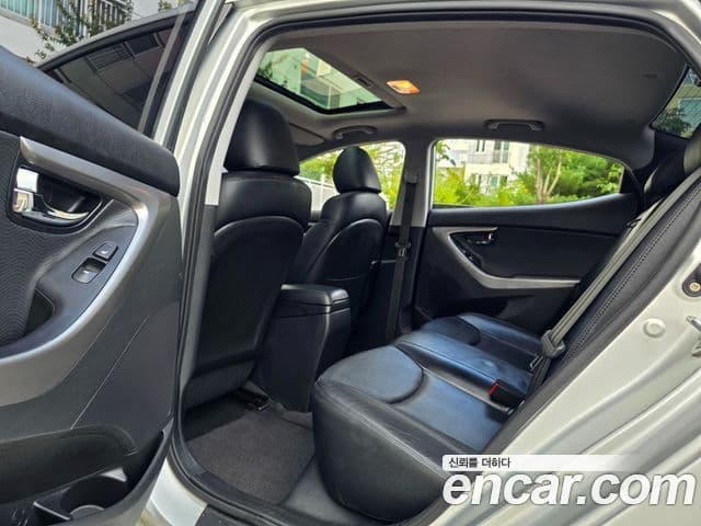 Hyundai Avante MD M16 GDI top, 2012 16