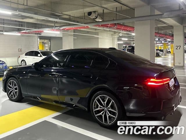 BMW 5시리즈 (G60) 520i Special Edition, 2025 все фото