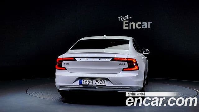 Volvo S90 B6 AWD Ultimate Bright, 2024 4