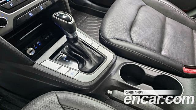 Hyundai Avante AD Style, 2016 9