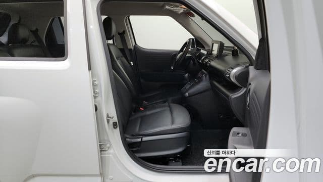 Hyundai Casper турбо D Essential Light, 2024 13