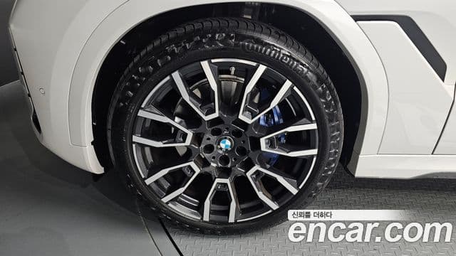 BMW X6 (G06) xDrive40i M Sport, 2025 все фото