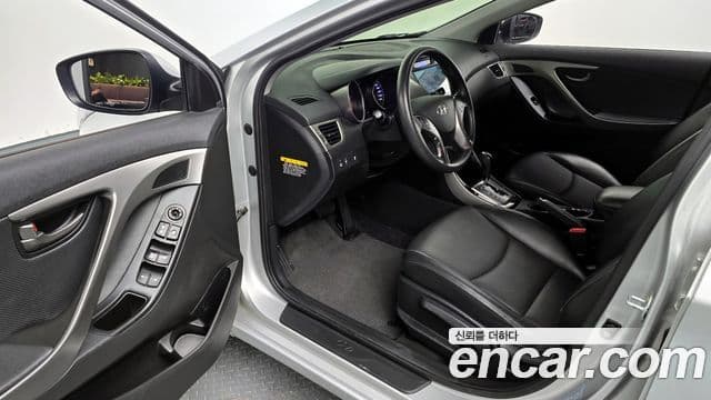 Hyundai Avante MD Style, 2014 11