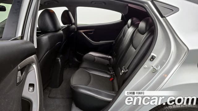 Hyundai Avante MD Style, 2014 12