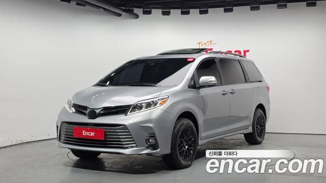 Toyota Sienna, 2018 1