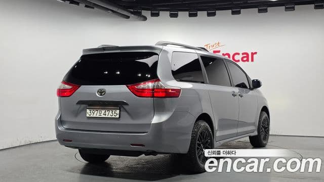 Toyota Sienna, 2018 2