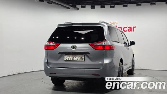 Toyota Sienna, 2018 4