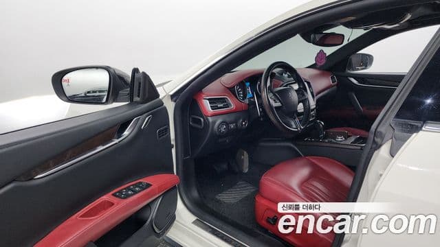 Maserati 기블리 3세대, 2017 10