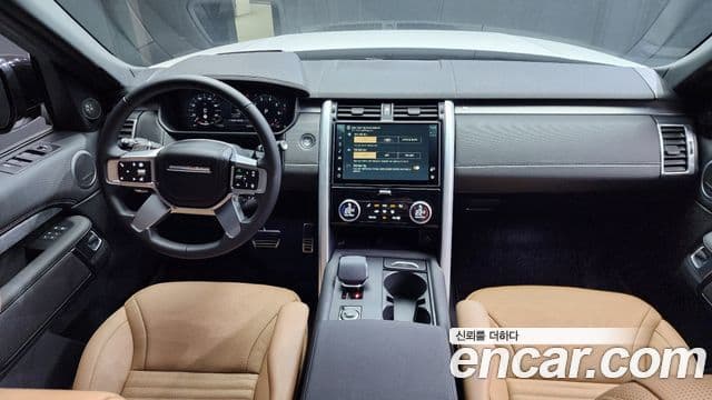 Land Rover Discovery 5 P360 Dynamic HSE, 2024 7
