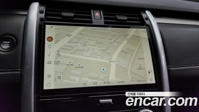 Land Rover Discovery 5 P360 Dynamic HSE, 2024 14