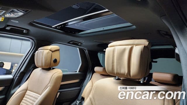 Land Rover Discovery 5 P360 Dynamic HSE, 2024 19