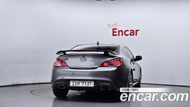 Hyundai Genesis купе 380 GT-RW, 2010 4