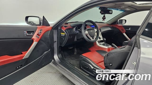 Hyundai Genesis купе 380 GT-RW, 2010 10