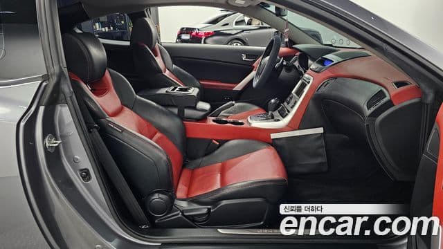 Hyundai Genesis купе 380 GT-RW, 2010 11