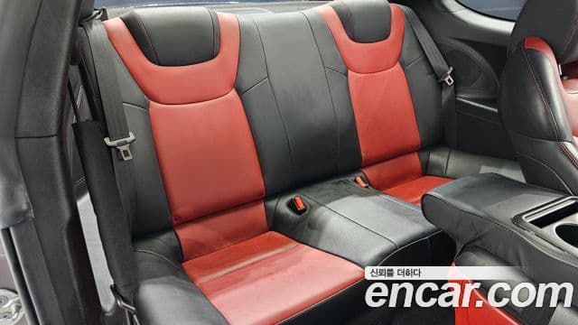 Hyundai Genesis купе 380 GT-RW, 2010 12