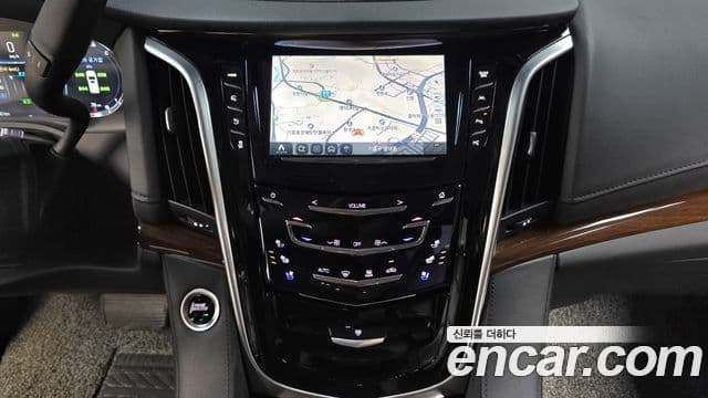 Cadillac Escalade 4세대, 2020 14