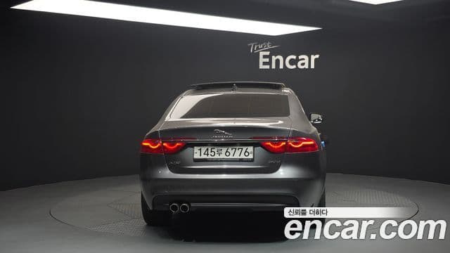 Jaguar XF (X260) Prestige, 2017 3