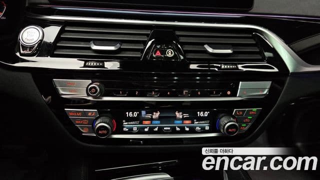 BMW 5시리즈 (G30) Luxury, 2021 17