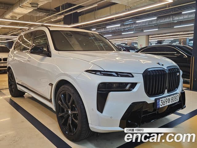 BMW X7 (G07) M60i xDrive M Sport 6인승, 2024 3