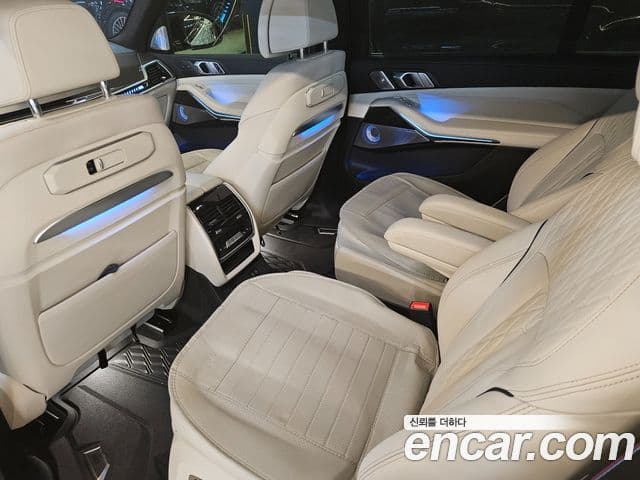 BMW X7 (G07) M60i xDrive M Sport 6인승, 2024 8