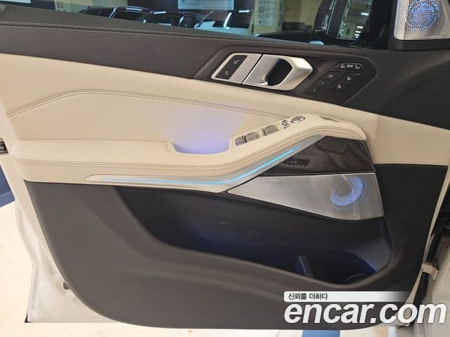 BMW X7 (G07) M60i xDrive M Sport 6인승, 2024 9