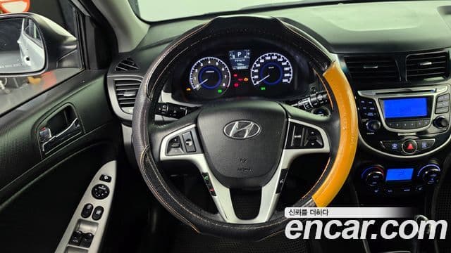 Hyundai Accent(новый кузов / новое поколение) Wit 1.6 GDI top, 2012 15