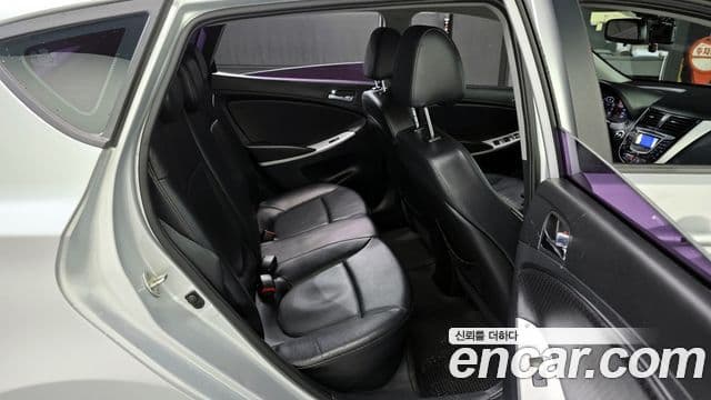 Hyundai Accent(новый кузов / новое поколение) Wit 1.6 GDI top, 2012 19