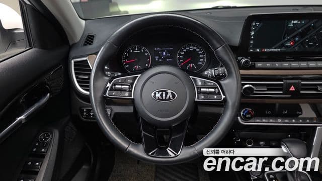 Kia Seltos Signature, 2021 13