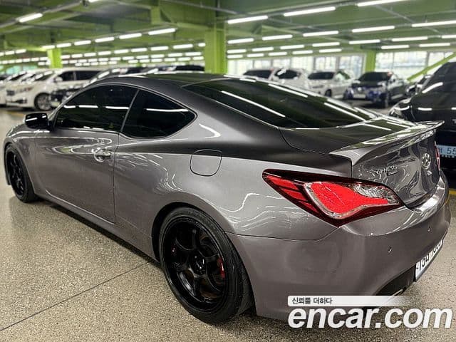 Hyundai Genesis купе GT-R, 2009 13
