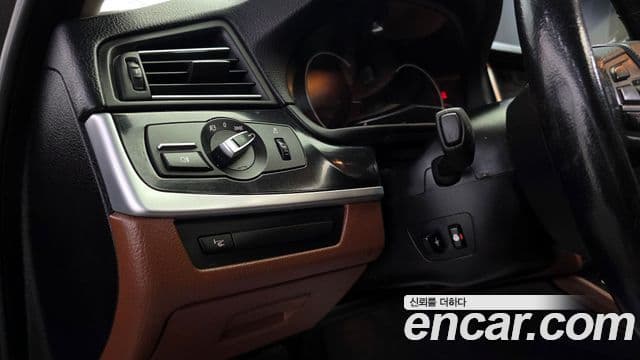 BMW 5시리즈 (F10) 525d xDrive Туринг (Touring), 2014 17