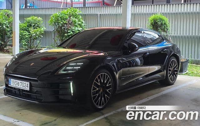 Porsche Panamera (976), 2025 1