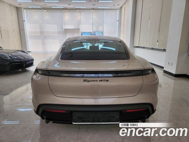 Porsche 타이칸 GTS, 2023 4