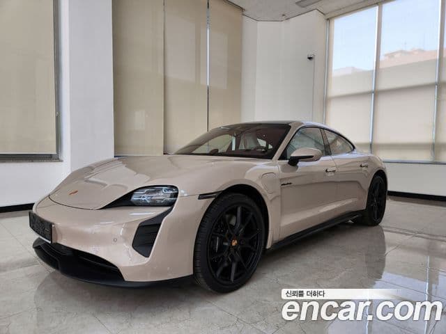 Porsche 타이칸 GTS, 2023 6