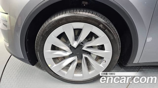 Tesla модель Y Long Range AWD, 2025 все фото