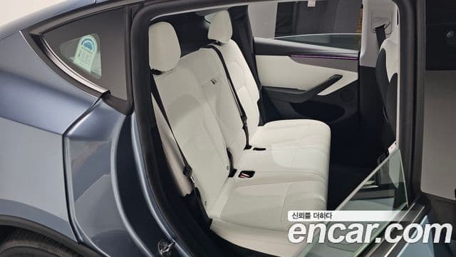 Tesla модель Y Long Range AWD, 2025 11