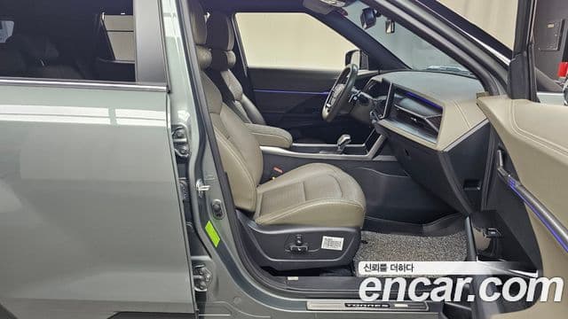 KG모빌리티(SsangYong) Torres T7, 2023 11