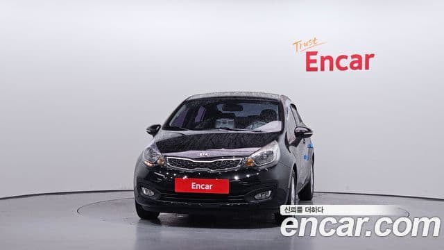 Kia All New Pride Deluxe, 2012 3