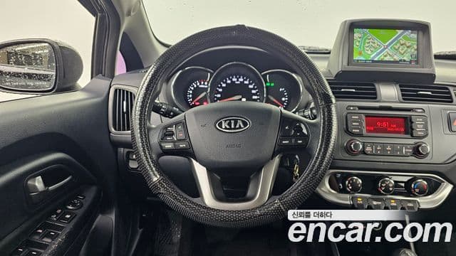 Kia All New Pride Deluxe, 2012 13