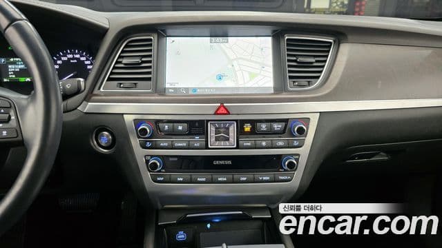 Genesis G80 Premium Luxury, 2019 17