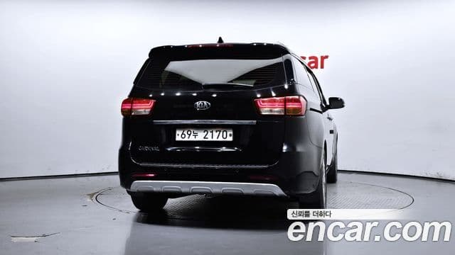 Kia All New Carnival Noblesse, 2015 4