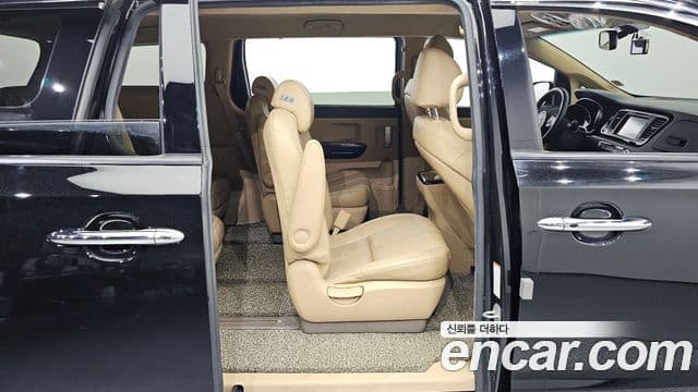 Kia All New Carnival Noblesse, 2015 12